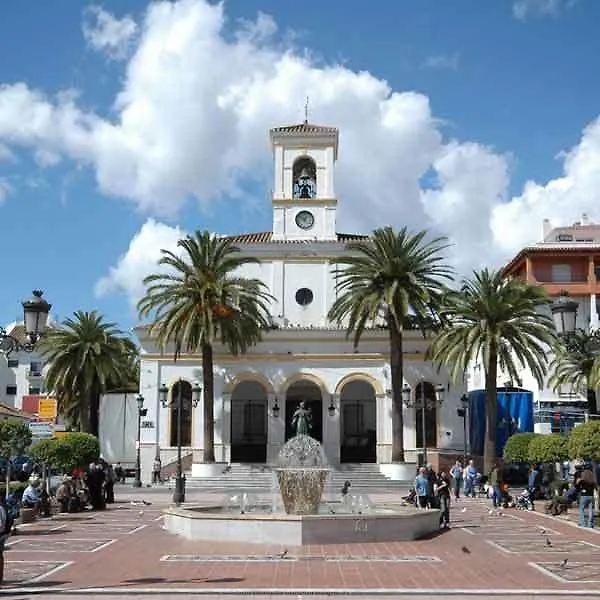 ** Gasthuis Hostal La Colonia Marbella Spanje