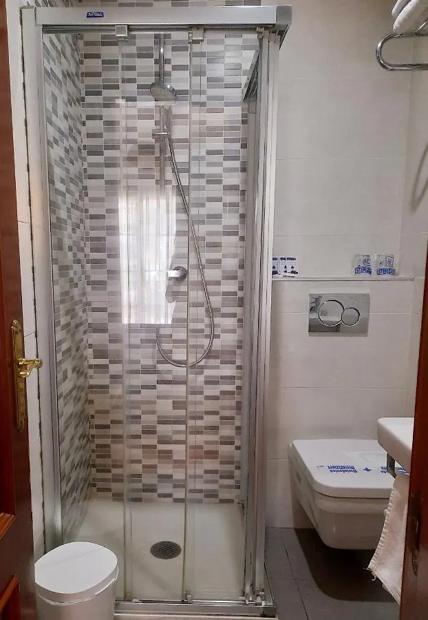Gasthuis Hostal La Colonia Marbella
